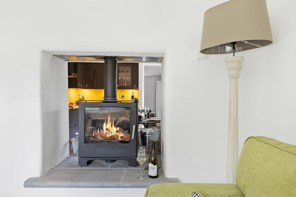 Bramblewood - Cosy Chic, Hot Tub, Close To Beach Stokeinteignhead Exterior foto